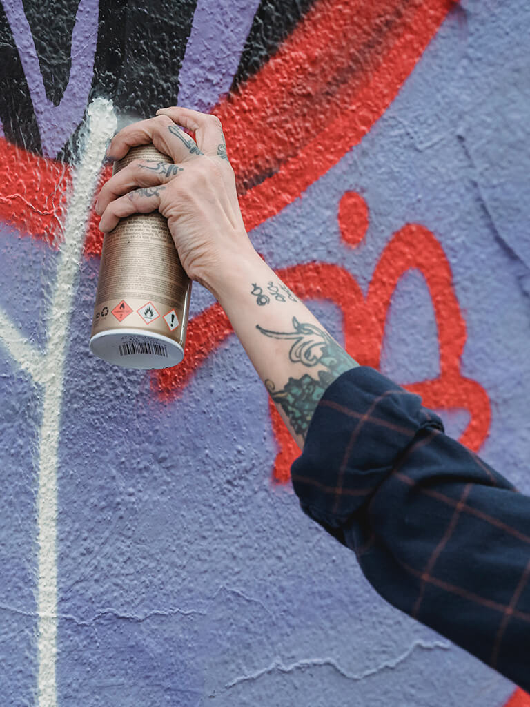 Grafite para o quarto, confira dicas para usar +9 inspirações!