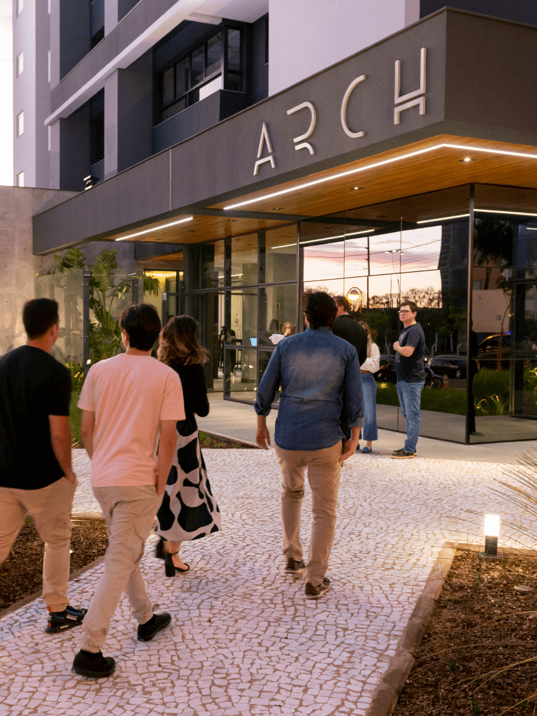 Arch Palhano em happy hour com muito estilo para moradores