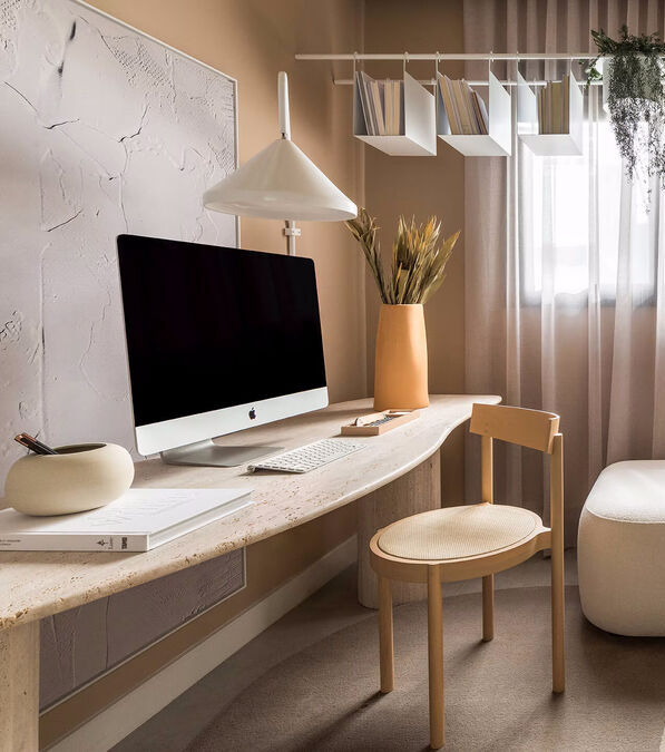 Como fazer uma decoração de home office? Guia com 7 dicas!