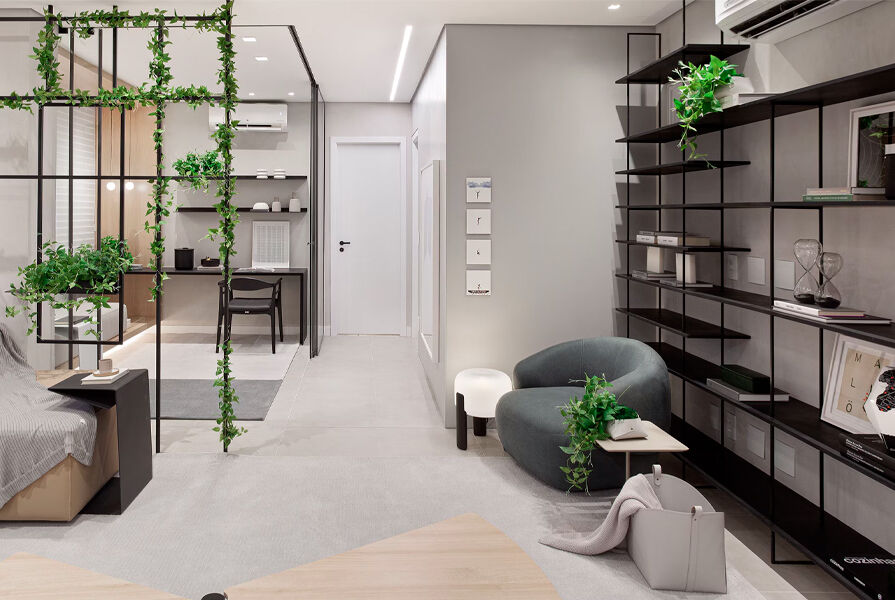 Sala moderna com sofá e mesa minimalista.