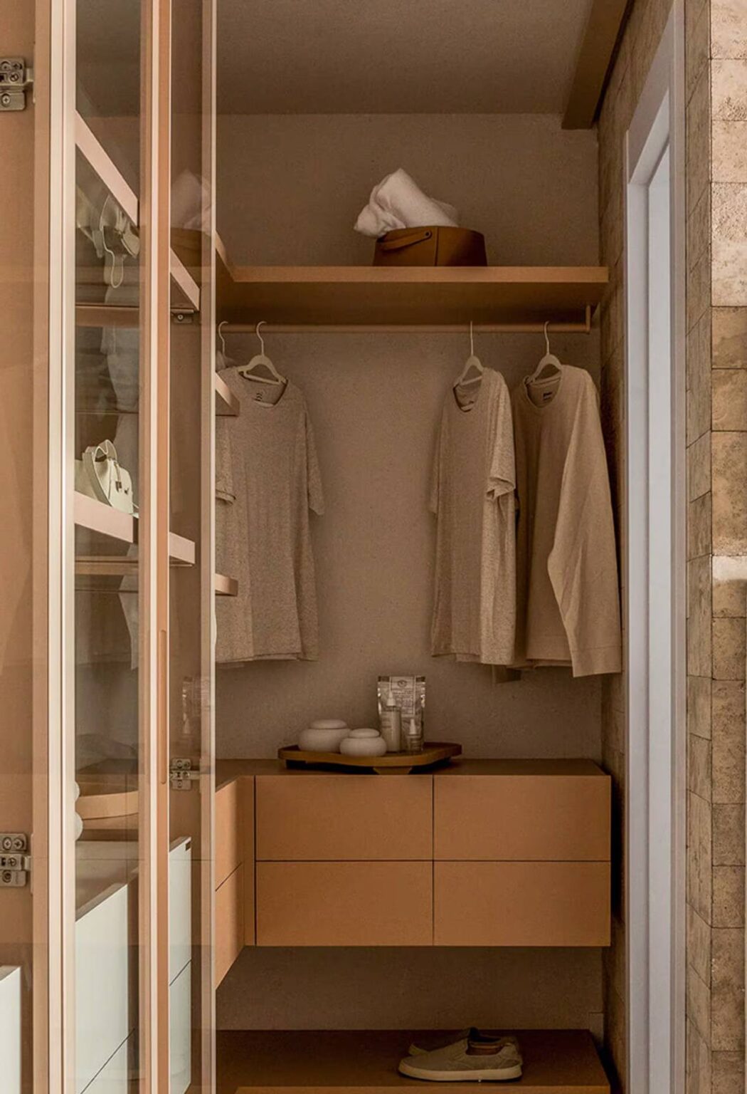 9 Dicas Para Montar um Closet Pequeno Funcional e Estiloso