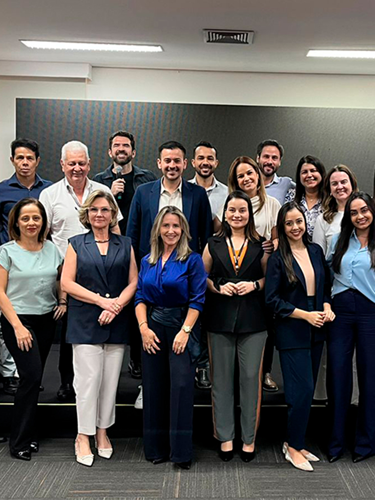 VANGUARD REÚNE PARCEIROS E TIME COMERCIAL EM NOITE COM GUSTAVO MALAVOTA