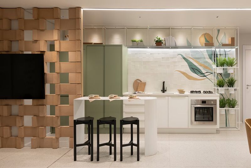 Cozinha moderna com mesa alta e decoração elegante